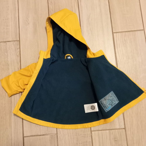 TucTuc waterproof baby jacket 68 cm 6 months with fleece lining like new