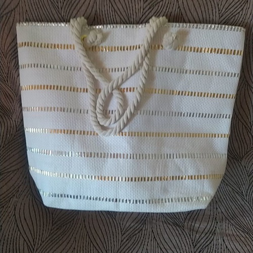 B&D Beach Bag new, white with gold and silver details