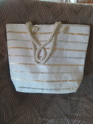 B&D Beach Bag new, white with gold and silver details