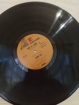 Jethro Tull Thick As A Brick βινύλιο LP άλμπουμ αμερικάνικη έκδοση μεταχειρισμένο, περιλαμβάνει εφημερίδα