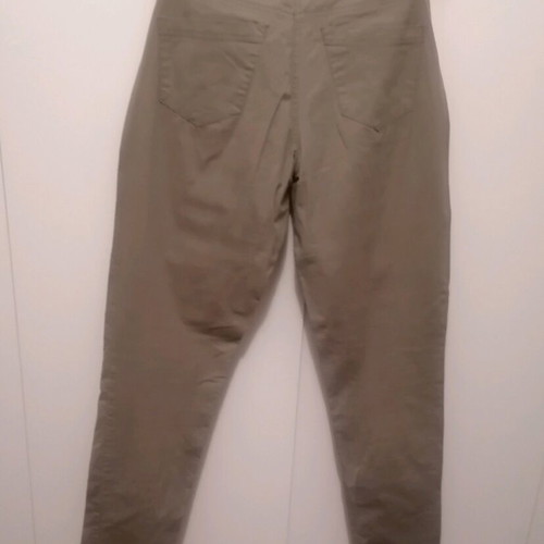 Khaki pants Julia Bergovich used, size L