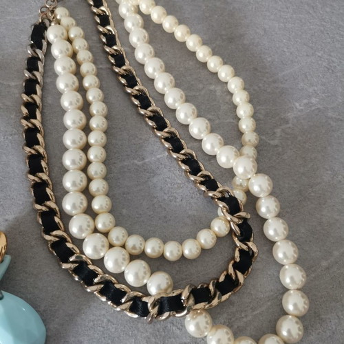 Faux necklaces used, assorted pack with clasp