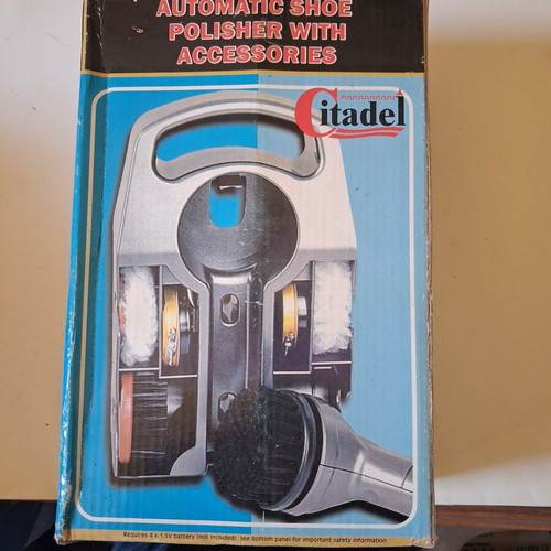Automatic Shoe Polisher Citadel like new with accessories