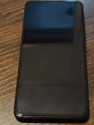 Poco F5 Pro 512GB μεταχειρισμένο σε άριστη κατάσταση με θήκες
