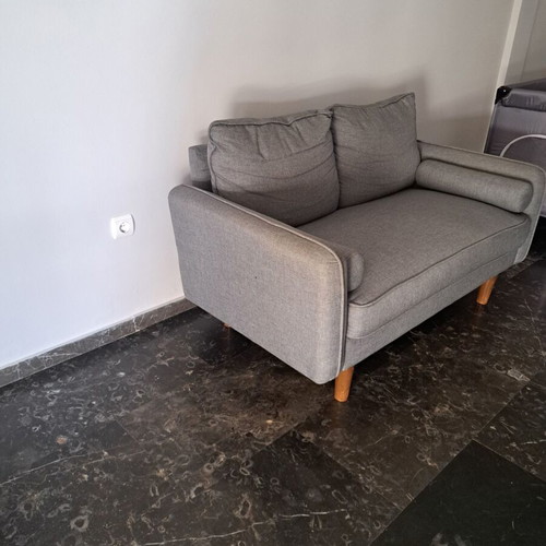Two-seater sofa gray like new, 138x80x82 cm