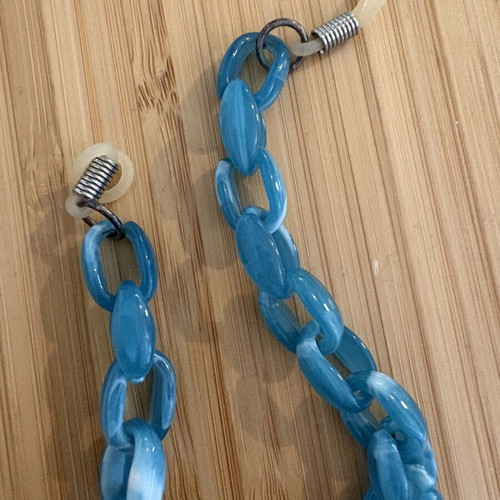 Two eyeglass support straps like new, modern style
