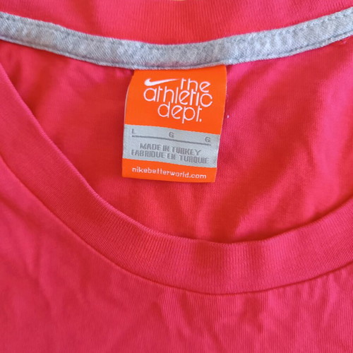 Nike t shirt large red used with wear on print