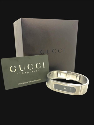 Gucci 2400S ρολόι σαν καινούργιο, μαύρο, ατσάλινο μπρασελέ