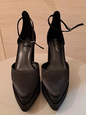 Luigi satin high heel pumps with ankle strap, black