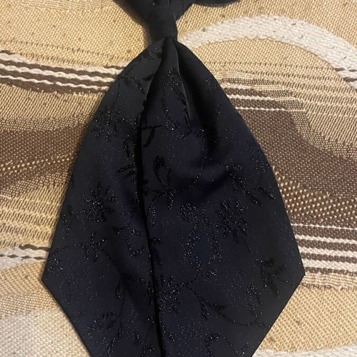 Tie youthful formal style like new, wedding use