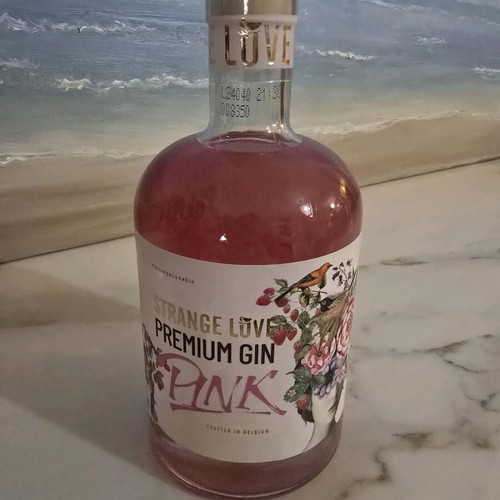 Strange Luve Premium Gin Pink 700ml new, sealed bottle