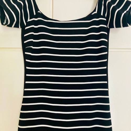 Lynne striped dress size 40 like new, black and white