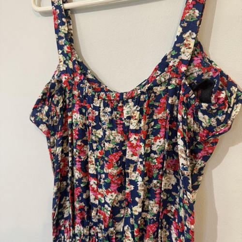 Floral One-Piece Jumpsuit like new, size Large, blue multicolor