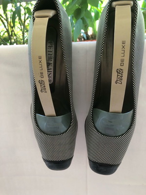 Alexander Smith Casual Black and White Loafers size 38 like new