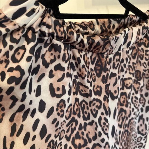 Leopard print pants used, one size, black and brown