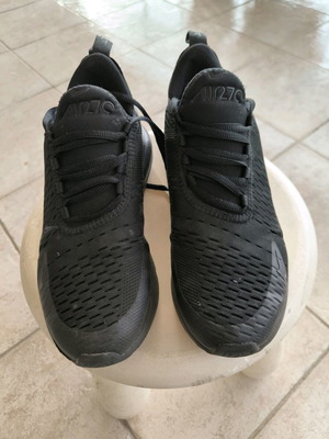 Nike Air Max 270 shoes like new, black, size 39