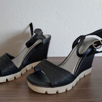 Marco Tozzi_Black Leather Platforms