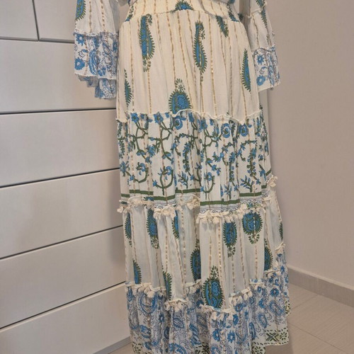 Summer set skirt and wrap top one size, like new, white and blue