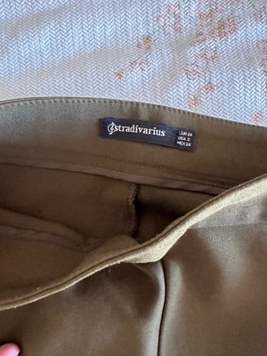 Stradivarious pants olive like new, size XS