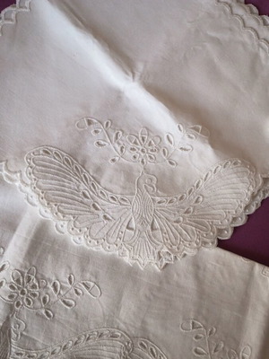 Set of 12 cotton cutwork embroidered napkins with tablecloth, white