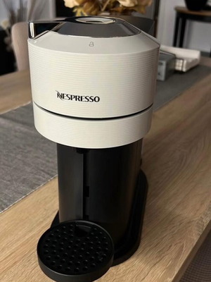 Nespresso Vertuo Next coffee machine, white