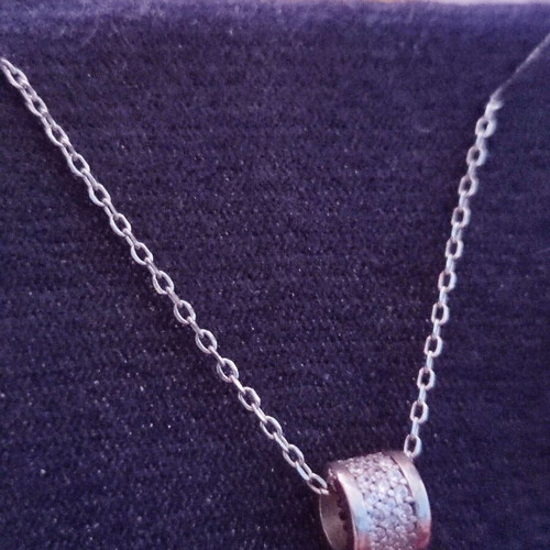 Silver pendant necklace new with subtle rhinestones