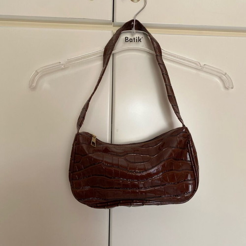 Shoulder bag like new with zipper