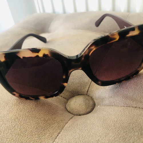 Prime sunglasses nearly new, tortoiseshell frame