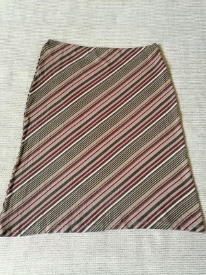 Hennes viscose skirt, size XS, elastic waist