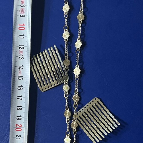 Decorative Hair Chain with Two Combs and Daisies Boho Vintage Style like new