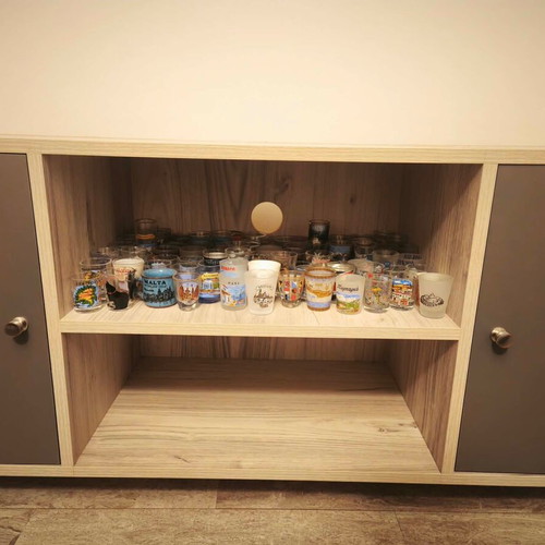 Handmade TV stand like new, 140x60x40 cm