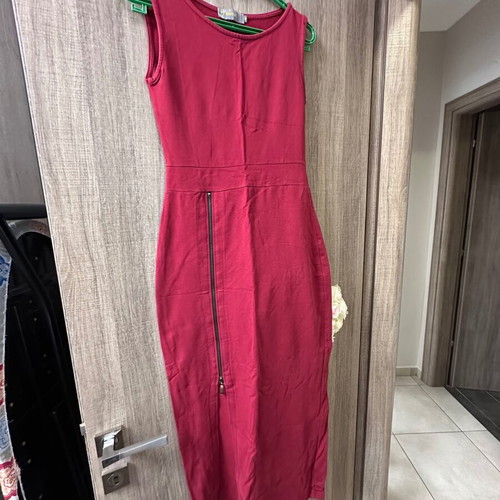 Dress like new, size S, elastic fabric