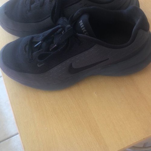Nike women's athletic shoes, black, size 39
