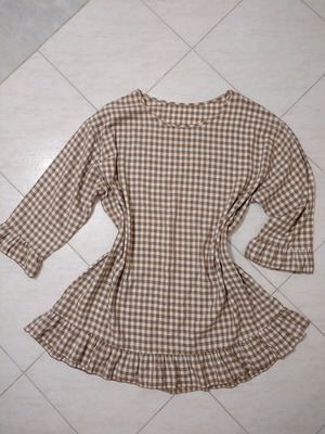 Beige plaid plus-size women's blouse with three-quarter sleeves, new