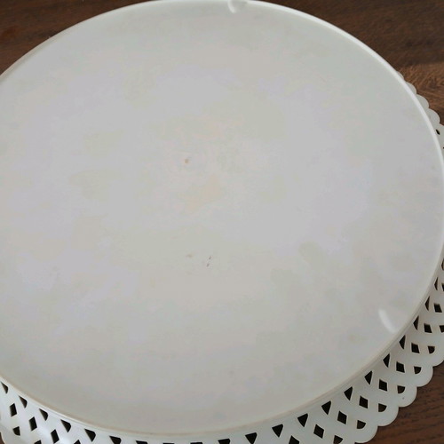 Decorative round plastic serving platter white color like new