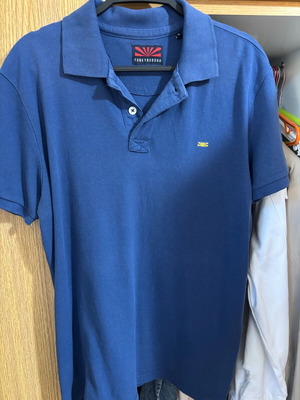 Funky Buddha Polo blue electric like new, short sleeve