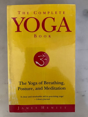 The Complete Yoga Book μεταχειρισμένο, James Hewitt 1992