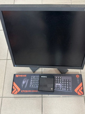 Gigabyte GB-BXBT-2807 Mini PC ανακατασκευασμένο με οθόνη 19" και σετ πληκτρολόγιο-ποντίκι