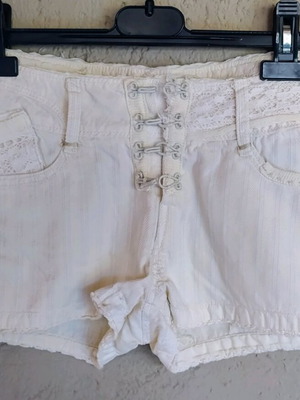 Cotton shorts with silk ecru like new, size small
