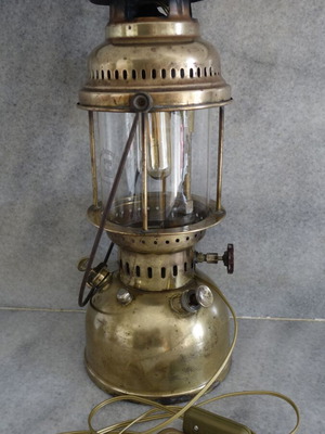 Storm lantern refurbished, brass and copper, model Optimus 300 P