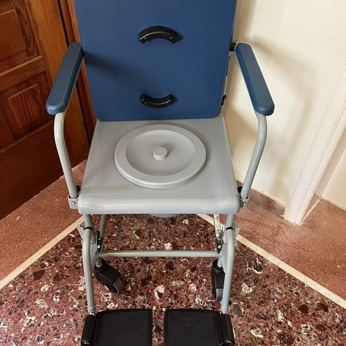 VITA Orthopedics VT302 Commode Chair like new with removable sides