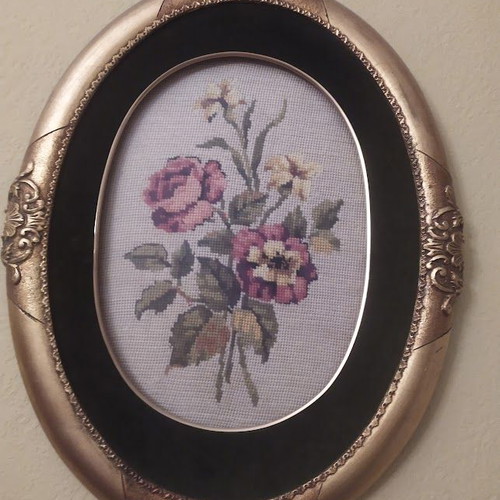 Oval wall frame with handmade embroidery, 47 cm height, like new