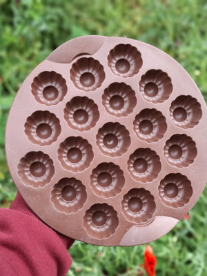 Tupperware Silicone Mold for Chocolates New