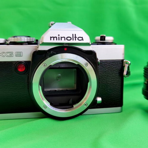 Minolta XG9 camera with Minolta MD 50mm 1:2 lens like new