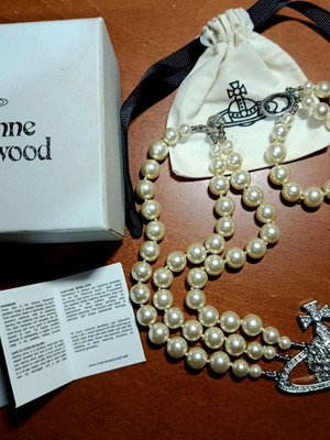 Vivienne Westwood triple row pearl choker necklace