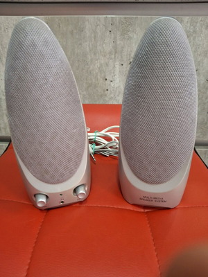 Computer speakers used, functional in very good condition