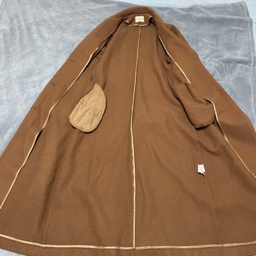 Dixie Women’s Long Coat size M used, brown