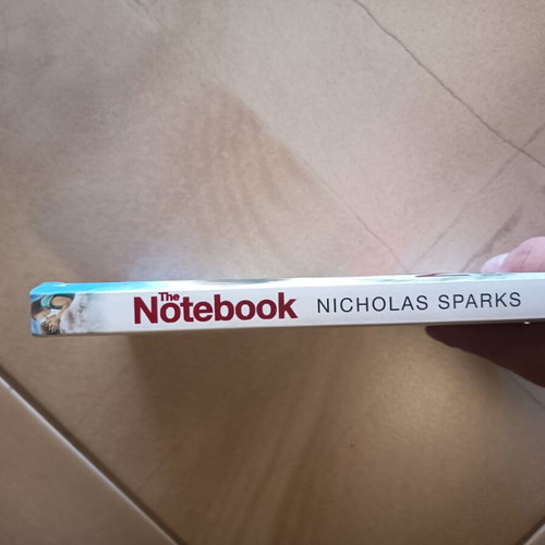 The Notebook by Nicholas Sparks like new, English edition