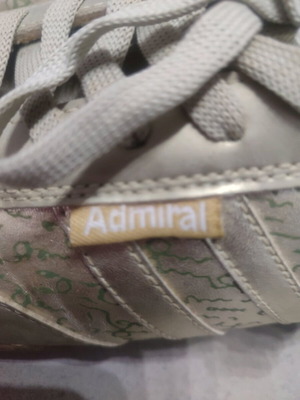 Admiral Sneakers new, gold/champagne color, size 40, athletic