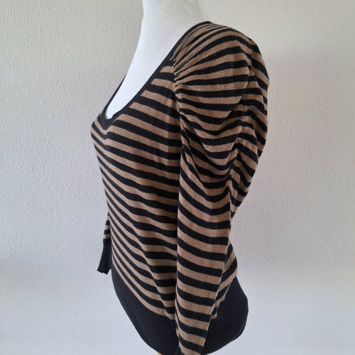 H&M sweater size M like new, black and beige